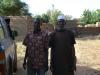 A gauche notre ami Abdoulaye Seyba, avec son Papa. Abdoulaye et guide au pay d'Ogon 